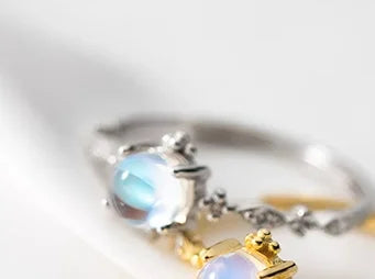 Moonstone Glow Ring – S925 Sterling Silver (Gold / Silver)