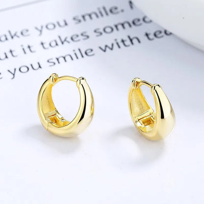 Krenaeminimalist Bold Curve Huggie Hoops – S925 Sterling Silver (Gold / Silver Plating)