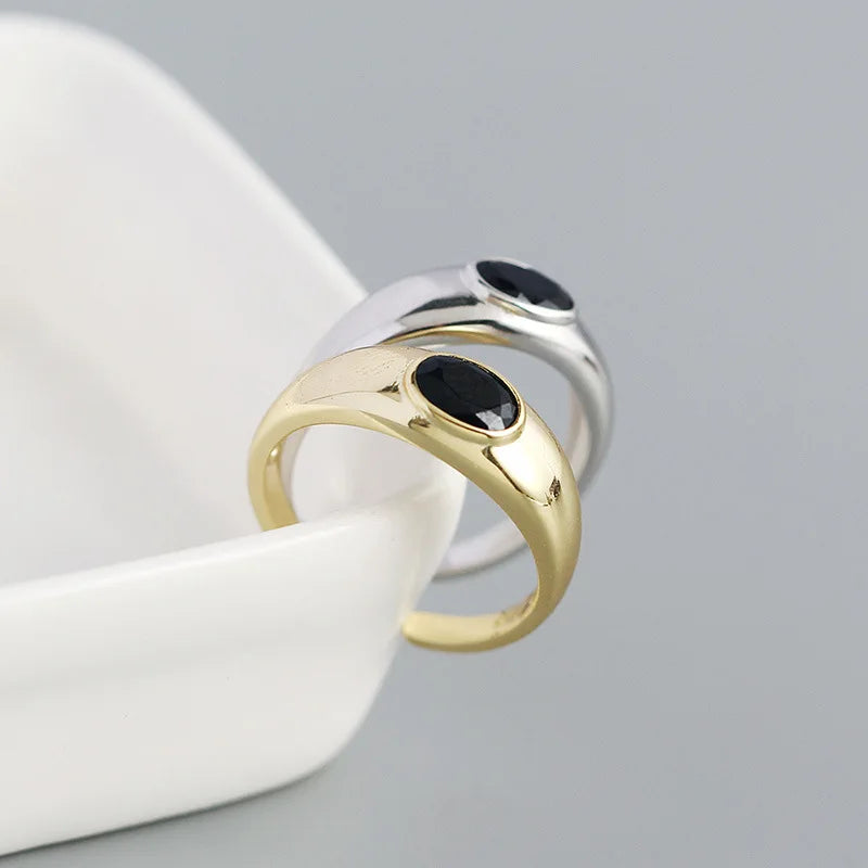 Onyx Oval Signet Ring – S925 Sterling Silver (Gold / Silver Plating)