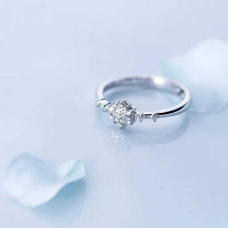 Aurora Snowflake Ring – S925 Sterling Silver