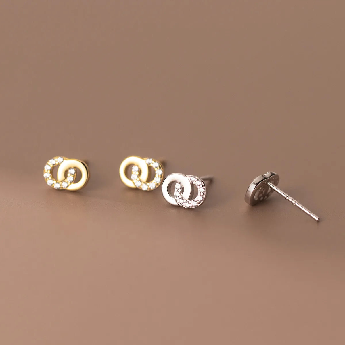 Krenaeminimalist Crystal Interlock Knot Studs – S925 Sterling Silver (Gold / Silver Plating)