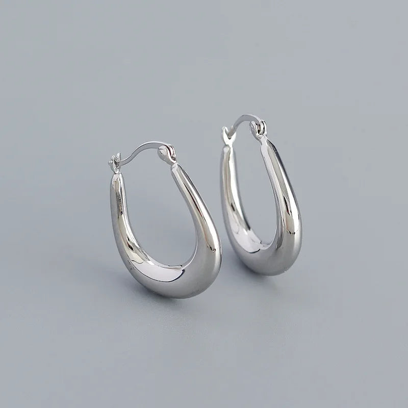 Krenaeminimalist Sahana Sculpted Drop Hoops – S925 Sterling Silver (Gold / Silver Plating)