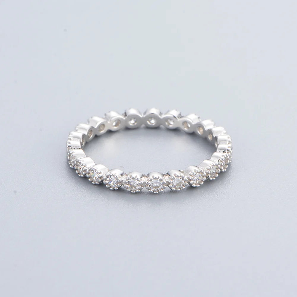 Twisted Sparkle Eternity Band – S925 Sterling Silver (Gold / Silver Plating)