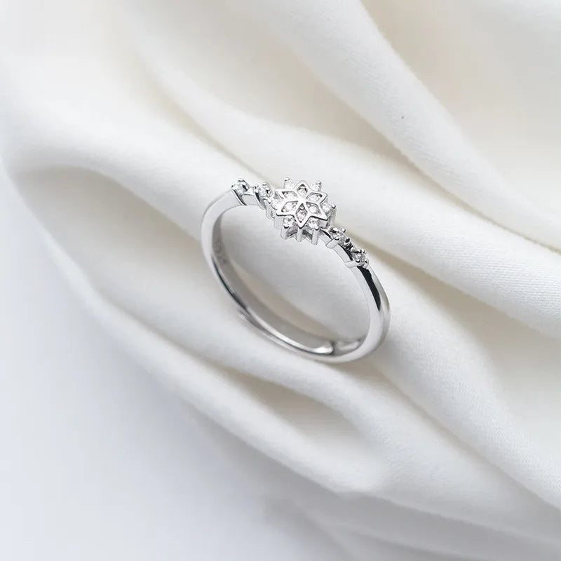 Aurora Snowflake Ring – S925 Sterling Silver