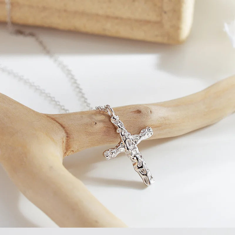 Hammered Cross Necklace – S925 Sterling Silver (Gold / Silver)