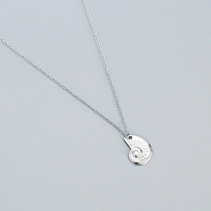 Golden Spiral Shell Necklace – S925 Sterling Silver (Gold / Silver)