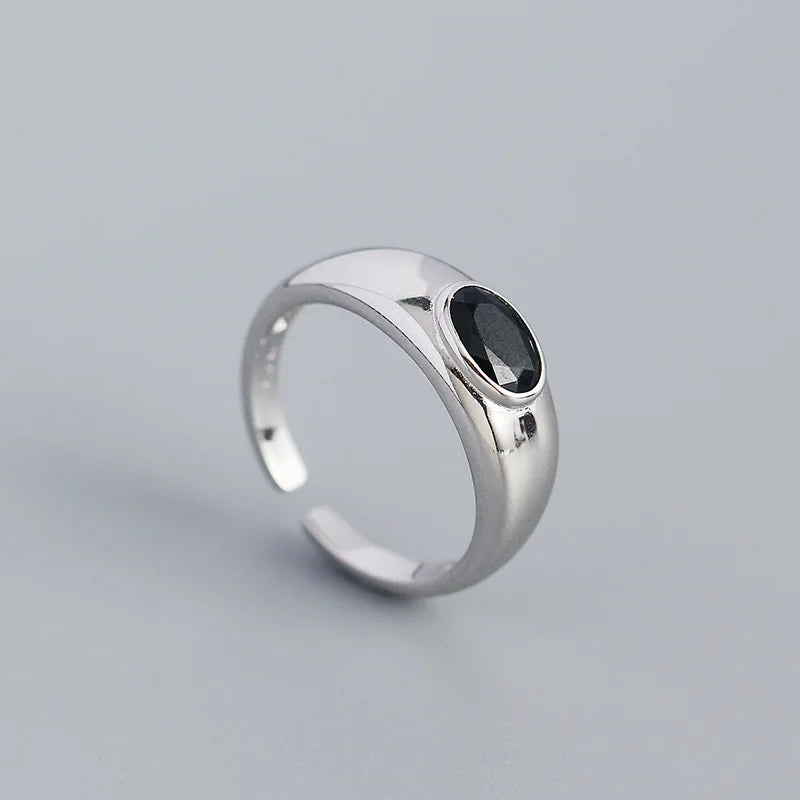 Onyx Oval Signet Ring – S925 Sterling Silver (Gold / Silver Plating)