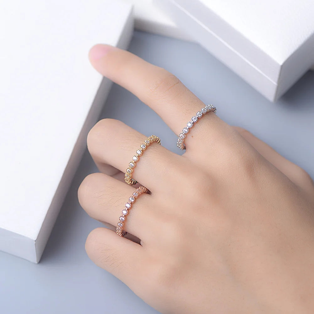 Twisted Sparkle Eternity Band – S925 Sterling Silver (Gold / Silver Plating)