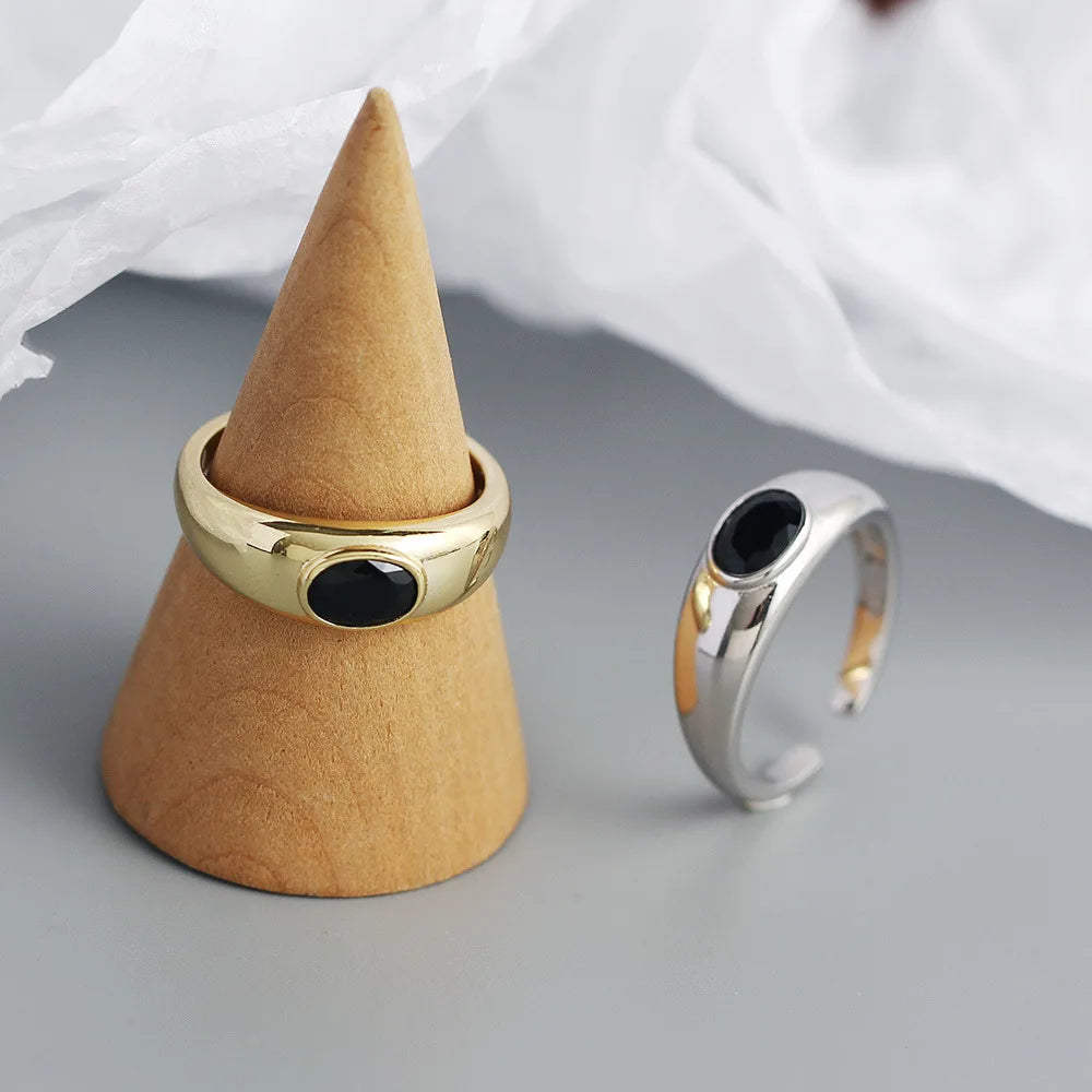 Onyx Oval Signet Ring – S925 Sterling Silver (Gold / Silver Plating)