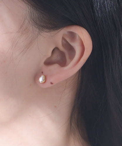 Pear-Cut Minimalist Stud Earrings — (Gold / Silver)